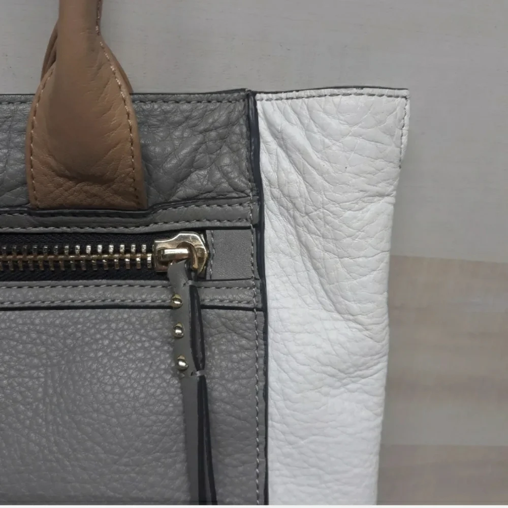 BOTKIER New York  Pebbled Leather Handbag Shoulder bag Gold Zippers Purple Liner - Picture 6 of 12